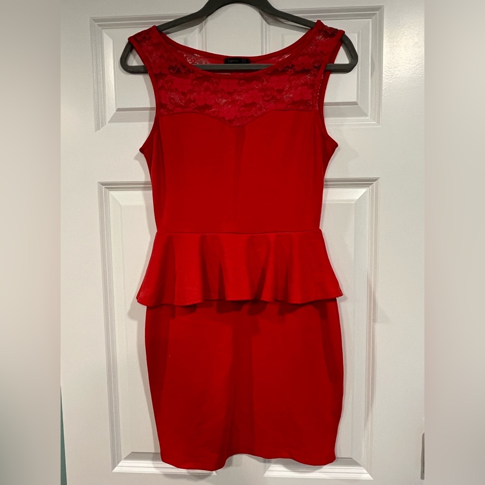 Elegant Coral Sleeveless Dress